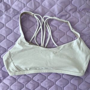 Lululemon Free to Be Size 8 sports bra